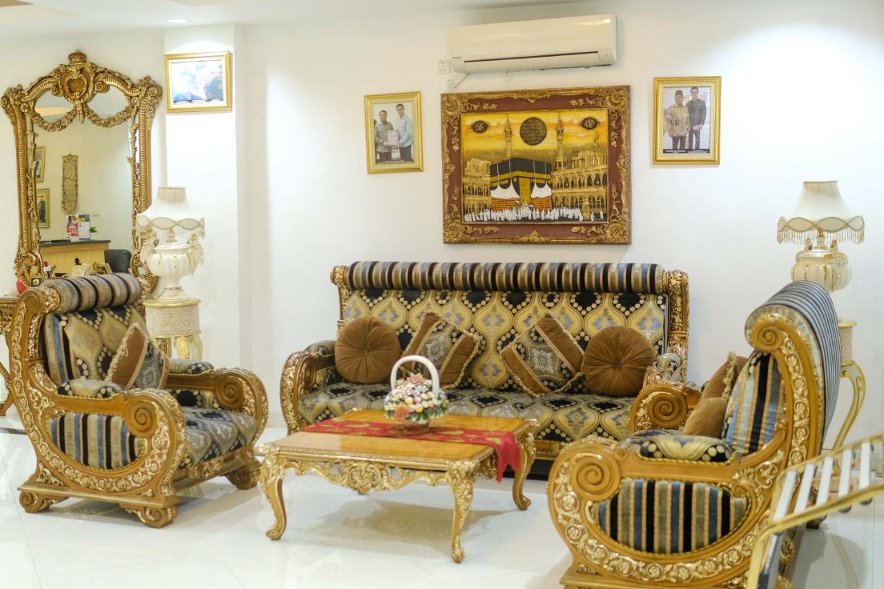 Grand Buana Lestari Hotel パダン エクステリア 写真