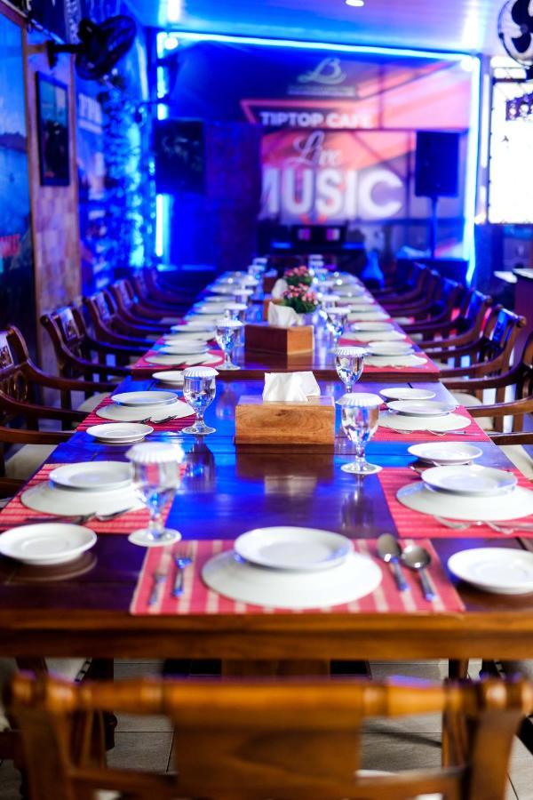 Grand Buana Lestari Hotel パダン エクステリア 写真